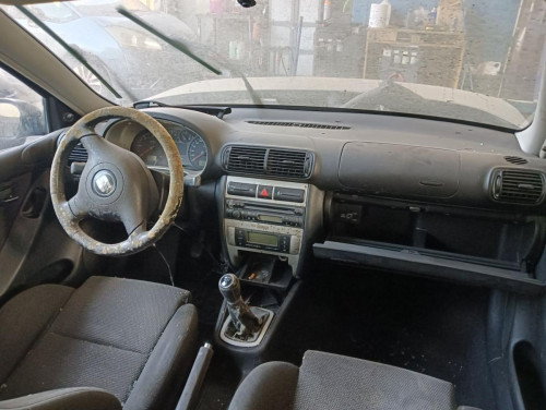 SEAT LEON (1M1) — vehículo donante para recambios 