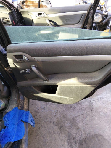 GUARNECIDO PUERTA TRASERA DERECHA Peugeot 407 