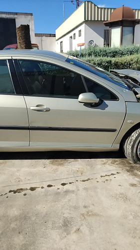PUERTA DELANTERA DERECHA Peugeot 407 (2004->) Peugeot 407 (2004->) 