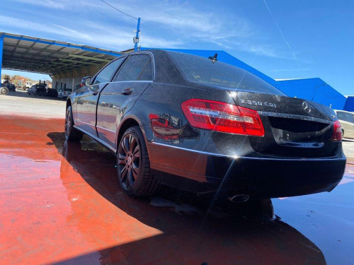  MERCEDES-BENZ CLASE E (BM 212) LIM. 