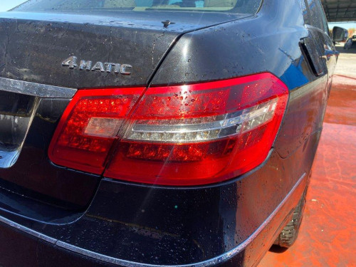  MERCEDES-BENZ CLASE E (BM 212) LIM. 