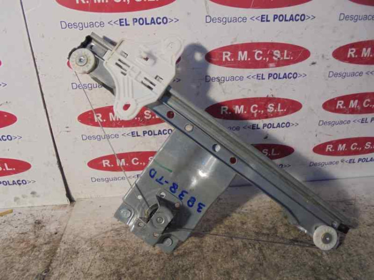 ELEVALUNAS TRASERO DERECHO
