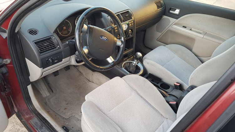 Ford Mondeo Berlina (GE)(2000->) SIN IDENTIFICAR