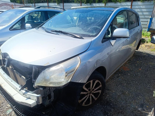  TOYOTA COROLLA VERSO (R1) 