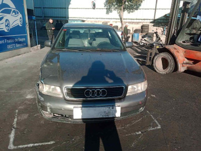 AUDI A4 BERLINA (B5)