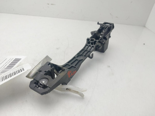 SOPORTE MANETA EXTERIOR TRASERA DERECHA LEXUS IS (DS2/IS2) 