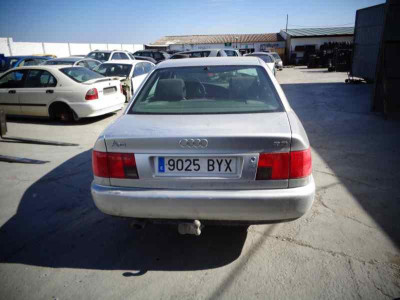 AUDI A6 BERLINA (C4)