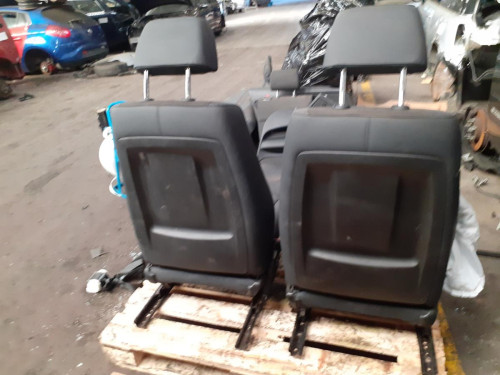  JUEGO ASIENTOS COMPLETO 