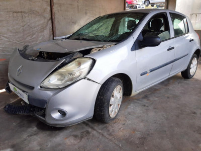 RENAULT CLIO III