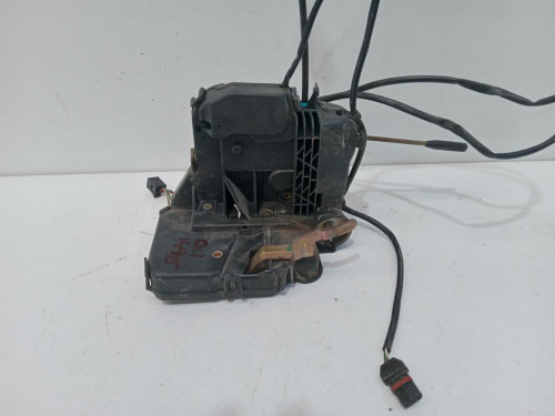CERRADURA PUERTA DELANTERA IZQUIERDA Mercedes-Benz CLASE C (BM 203) BERLINA 