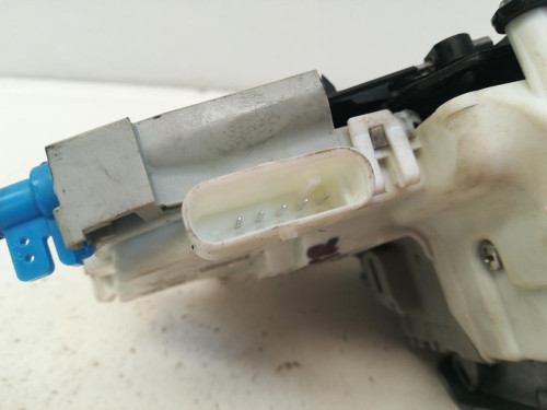  CERRADURA PUERTA DELANTERA DERECHA AUDI A3 SPORTBACK (8VF) 