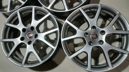  JUEGO LLANTAS FIAT FREEMONT (345) 