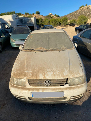 VOLKSWAGEN POLO III (6N1)