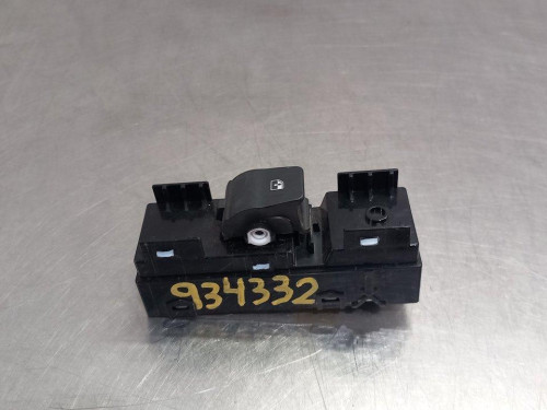  MANDO ELEVALUNAS TRASERO DERECHO HYUNDAI I30 (PD) 