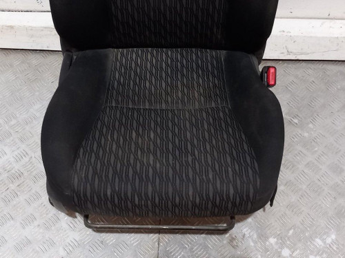 ASIENTO DELANTERO DERECHO TOYOTA YARIS (KSP1/NLP1/NSP1) 