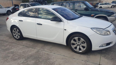 OPEL INSIGNIA BERLINA