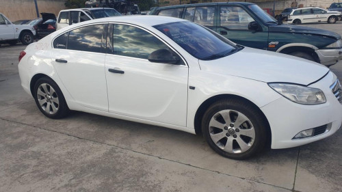  OPEL INSIGNIA BERLINA 