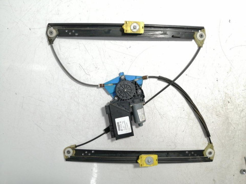 ELEVALUNAS DELANTERO IZQUIERDO VOLKSWAGEN TOUAREG (7LA) 