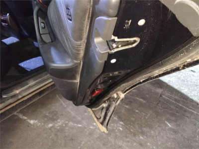 CERRADURA PUERTA TRASERA DERECHA