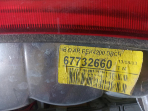  PILOTO TRASERO DERECHO 
