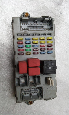 CAJA RELES / FUSIBLES, FIAT, CROMA (194)