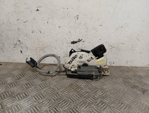 CERRADURA PUERTA DELANTERA IZQUIERDA 