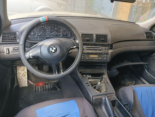 BMW SERIE 3 BERLINA (E46) — vehículo donante para recambios 