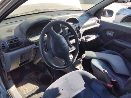 RENAULT CLIO II FASE I (B/CB0) — Donor Vehicle for Used Parts 