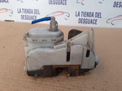  CERRADURA PUERTA TRASERA DERECHA 