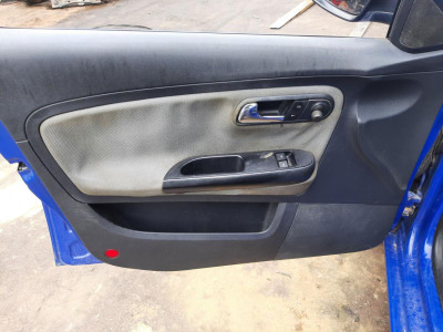SEAT IBIZA (6L1)