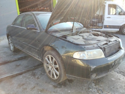 AUDI A4 BERLINA (B5)