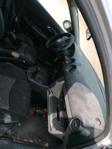 SEAT IBIZA (6L1) — автомобиль-донор на запчасти 
