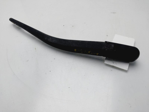 BRAZO LIMPIA TRASERO TOYOTA COROLLA (E12) 