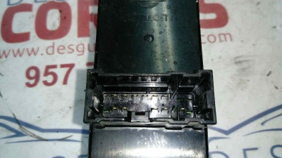 MANDO ELEVALUNAS DELANTERO IZQUIERDO, Nissan, PRIMERA BERLINA (P12)