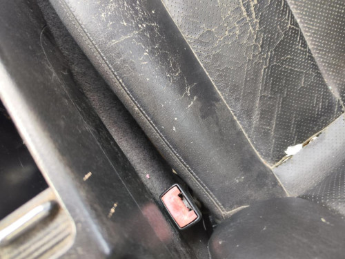 PRETENSOR AIRBAG DERECHO Mercedes-Benz SLK (BM 170) ROADSTER 