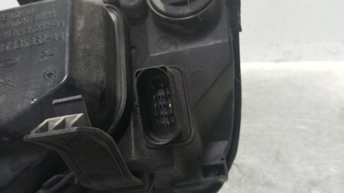 FARO DERECHO Ford FOCUS SPORTBREAK (CAP) 