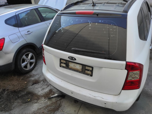 KIA CARENS (UN) — Donor Vehicle for Used Parts 