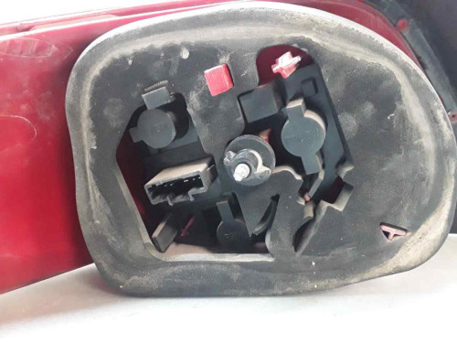 PILOTO TRASERO DERECHO PEUGEOT 206 + 