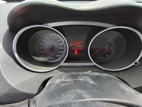  MITSUBISHI OUTLANDER (CW0) 