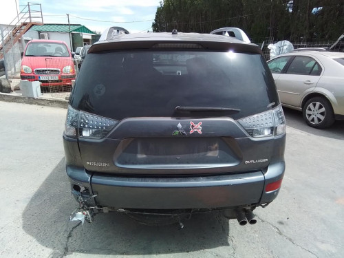  MITSUBISHI OUTLANDER (CW0) 