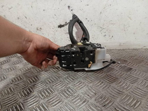 CERRADURA PUERTA TRASERA DERECHA 