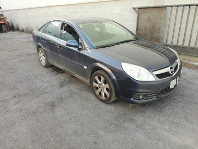 OPEL VECTRA C BERLINA