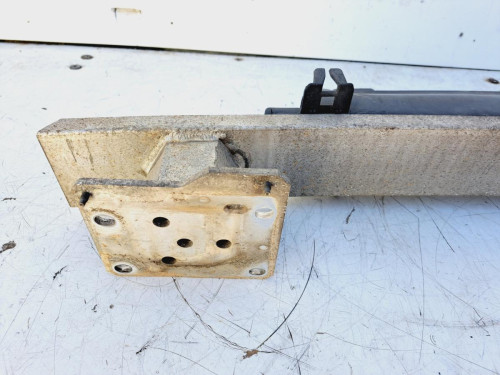REFUERZO PARAGOLPES DELANTERO CITROEN C4 BERLINA 