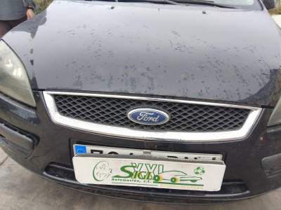 REJILLA DELANTERA Ford Focus Berlina (CAP)(08.2004->)