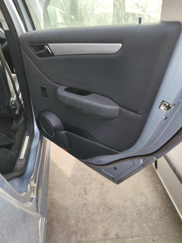 GUARNECIDO PUERTA TRASERA DERECHA MERCEDES-BENZ CLASE B (BM 245) 