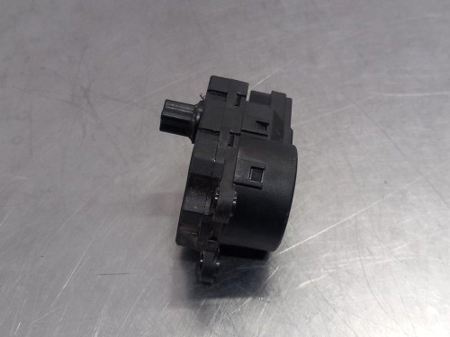 MOTOR APERTURA TRAMPILLAS CLIMATIZADOR OPEL INSIGNIA BERLINA 