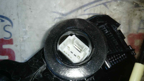 CERRADURA PUERTA DELANTERA IZQUIERDA Toyota RAV4 (A3) 