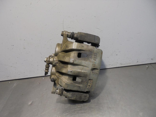 PINZA DE FRENO DELANTERA DERECHA Toyota RAV4 (A4) 