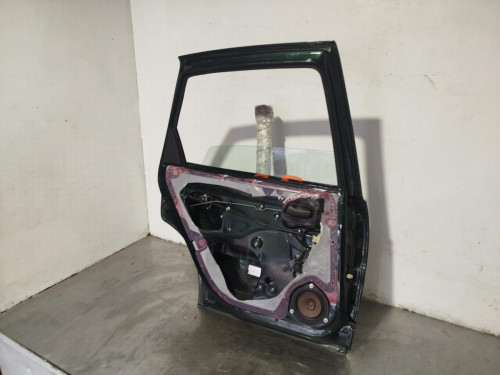 PUERTA TRASERA IZQUIERDA Opel VECTRA B BERLINA 