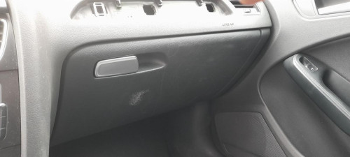 GUANTERA Audi A4 AVANT (8K5) 